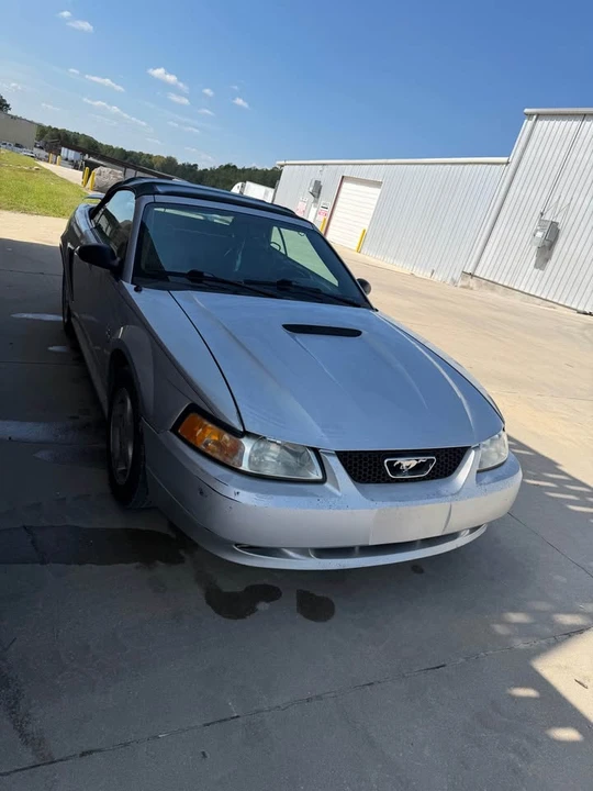 2001 Ford SN95 Mustang - Image 2 of 2