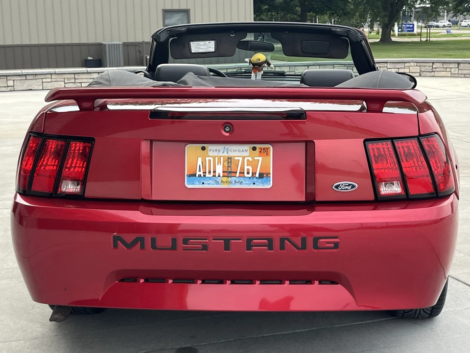 2001 Ford SN95 Mustang - Image 11 of 31
