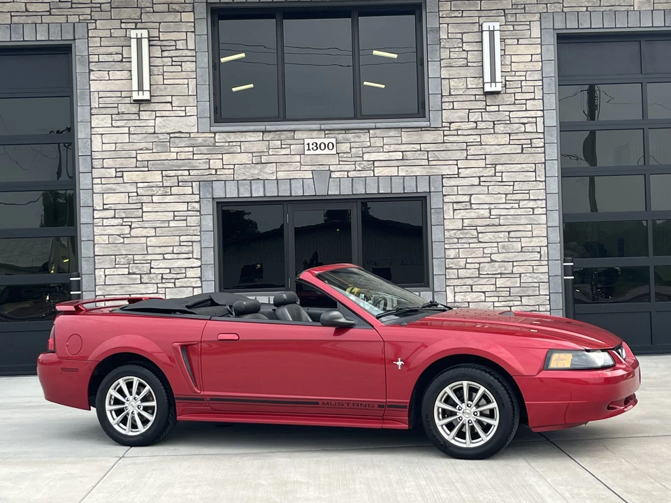 2001 Ford SN95 Mustang - Image 2 of 31