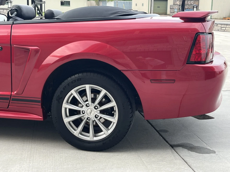 2001 Ford SN95 Mustang - Image 25 of 31