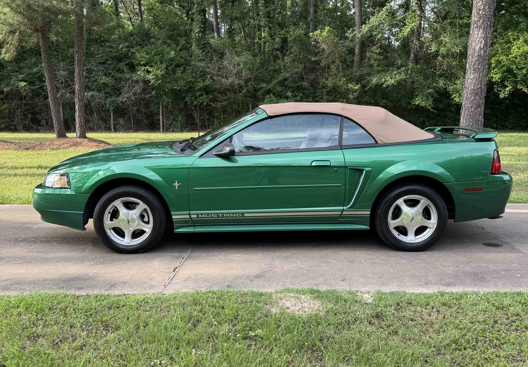 2001 Ford SN95 Mustang - Image 12 of 31