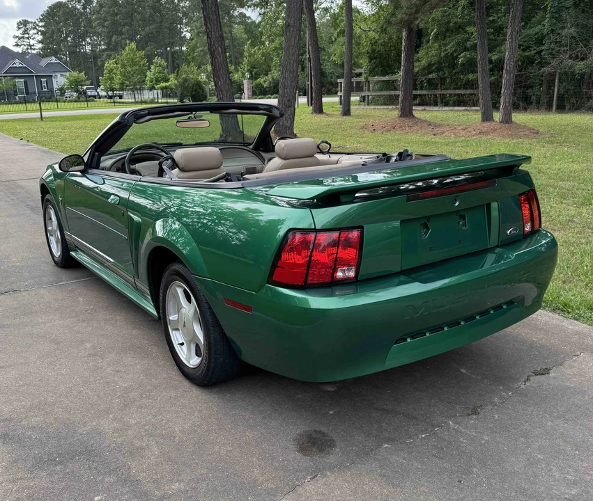 2001 Ford SN95 Mustang - Image 5 of 31