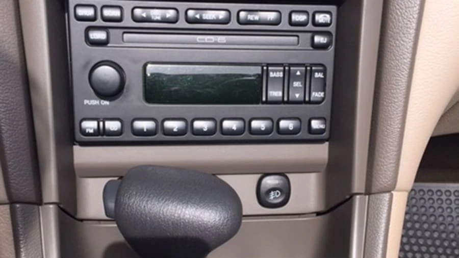 2001 Ford SN95 Mustang - Image 4 of 10