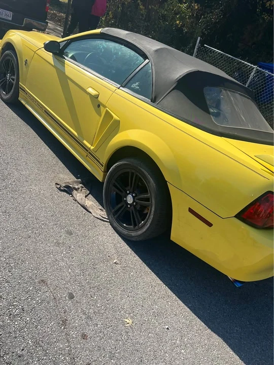 2001 Ford SN95 Mustang - Image 5 of 9
