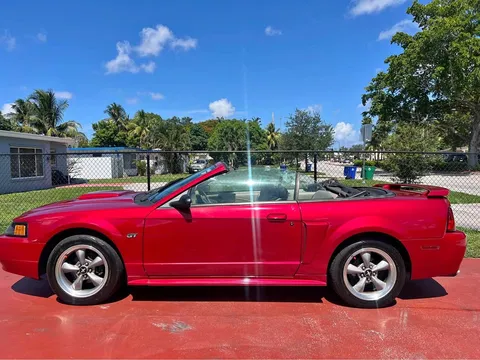 2001 Ford Mustang Convertible 2D