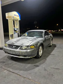 2001 Ford Mustang Convertible 2D