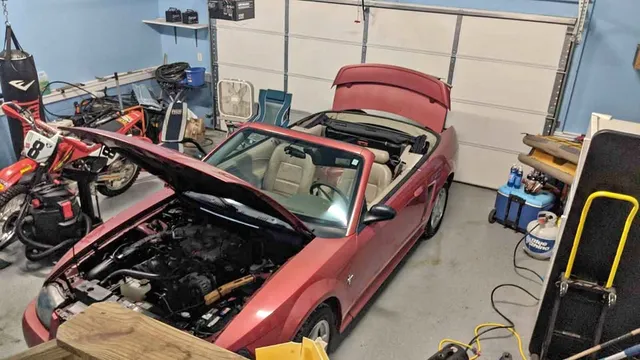 2001 Ford Mustang Convertible 2D