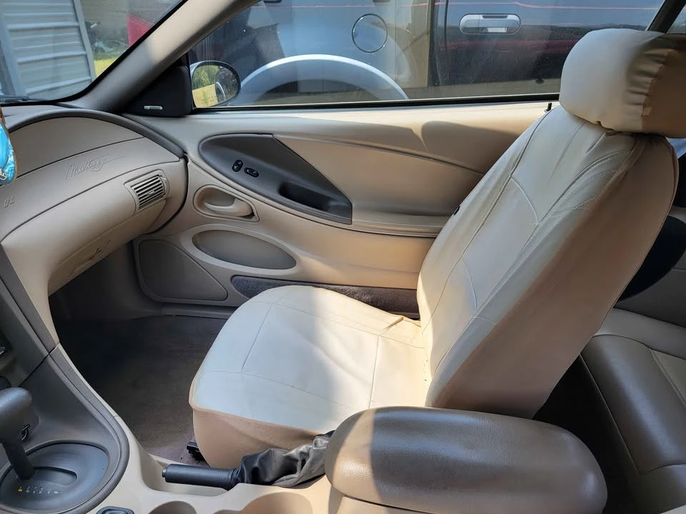 2001 Ford SN95 Mustang - Image 14 of 17