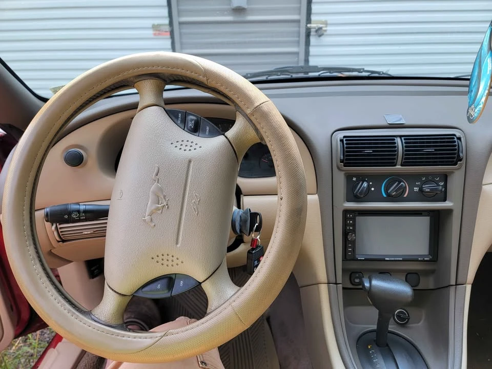 2001 Ford SN95 Mustang - Image 10 of 17