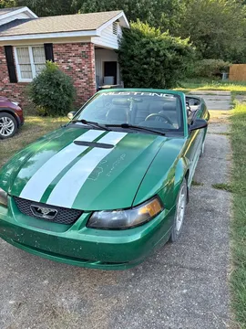 2001 Ford Mustang Convertible 2D