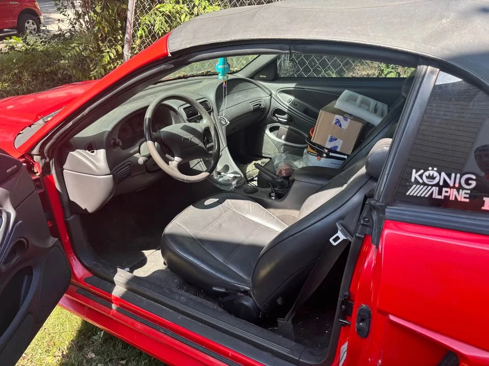 2001 Ford SN95 Mustang - Image 3 of 4