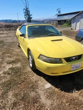 2001 Ford Mustang Convertible 2D