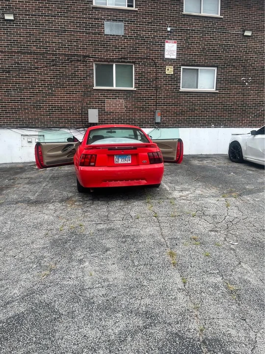 2001 Ford SN95 Mustang - Image 8 of 9