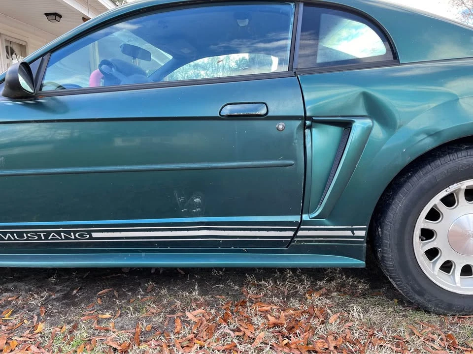 2001 Ford SN95 Mustang - Image 2 of 5