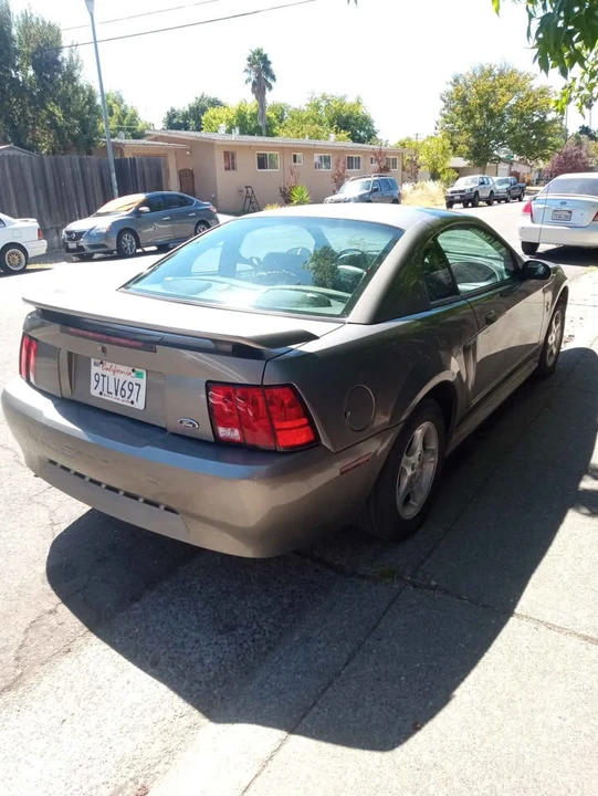 2001 Ford SN95 Mustang - Image 6 of 8