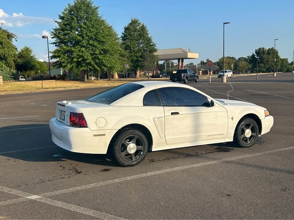 2001 Ford SN95 Mustang - Image 3 of 7
