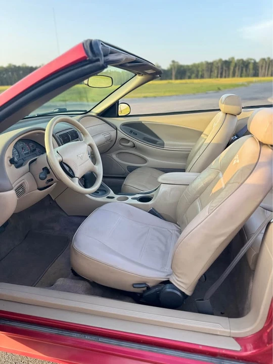 2001 Ford SN95 Mustang - Image 13 of 20