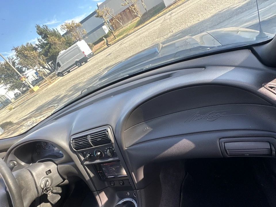 2001 Ford SN95 Mustang - Image 15 of 19