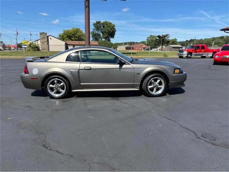 2001 Ford SN95 Mustang - Image 11 of 23