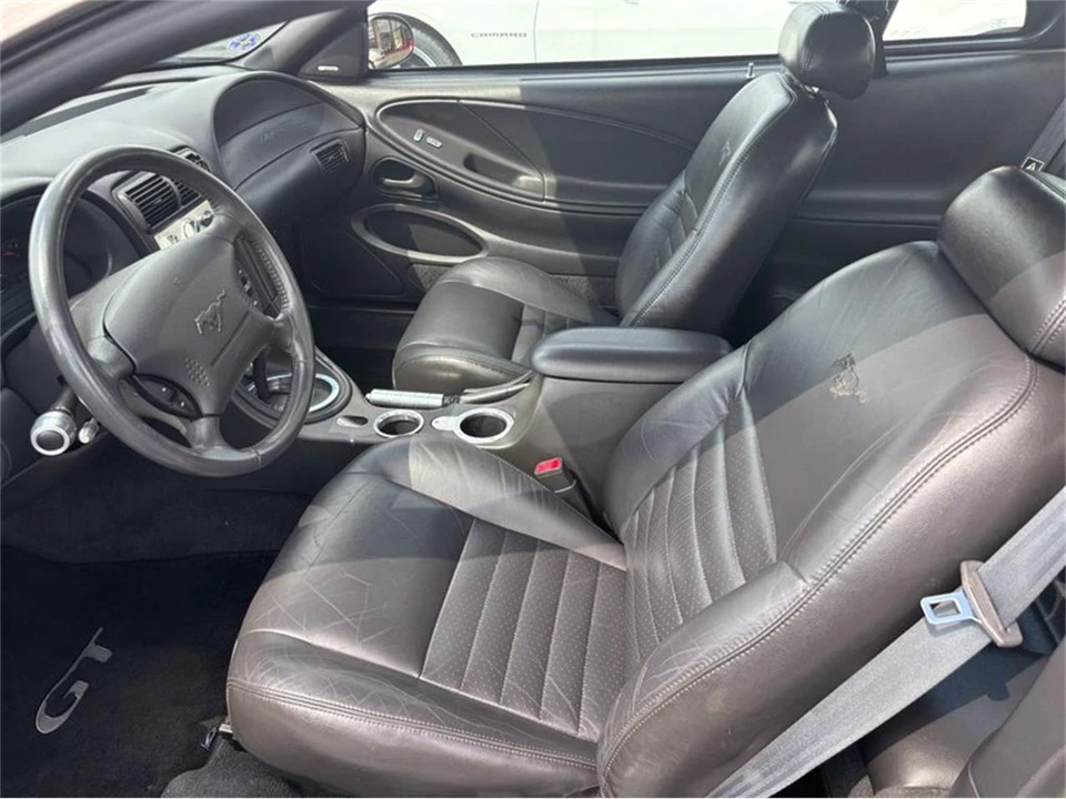 2001 Ford SN95 Mustang - Image 16 of 23