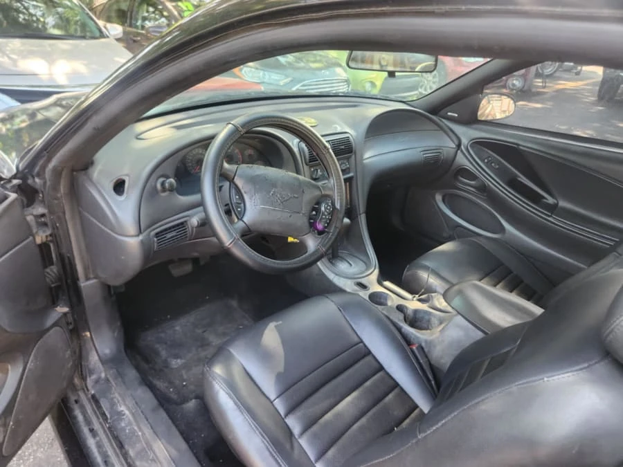 2001 Ford SN95 Mustang - Image 10 of 13