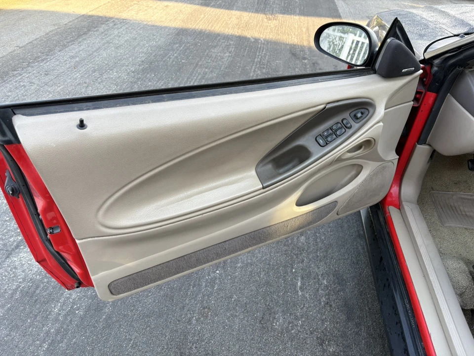 2001 Ford SN95 Mustang - Image 8 of 23