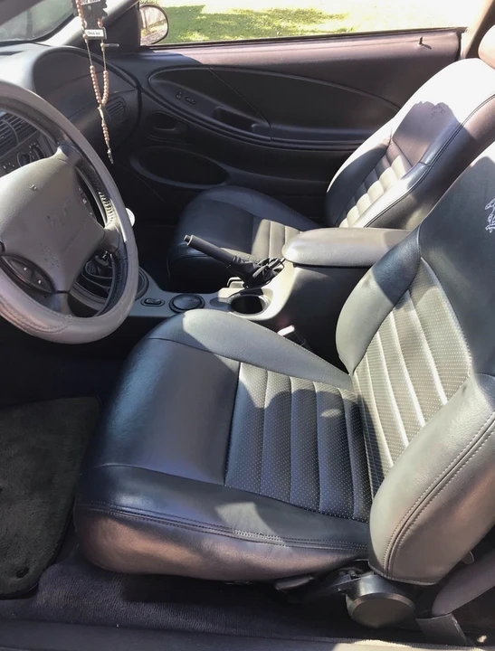 2001 Ford SN95 Mustang - Image 7 of 10