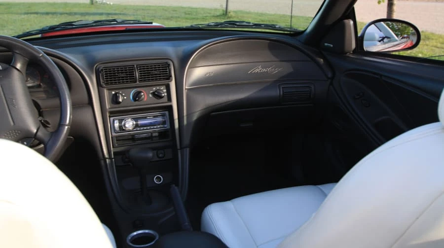2001 Ford SN95 Mustang - Image 5 of 10