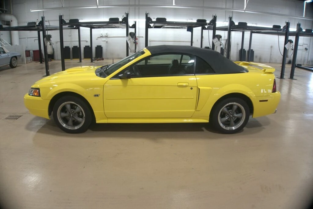 2001 Ford SN95 Mustang - Image 2 of 31