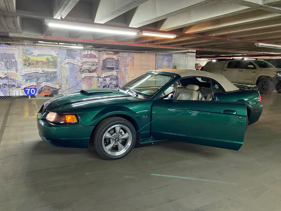 2001 Ford SN95 Mustang - Image 16 of 21
