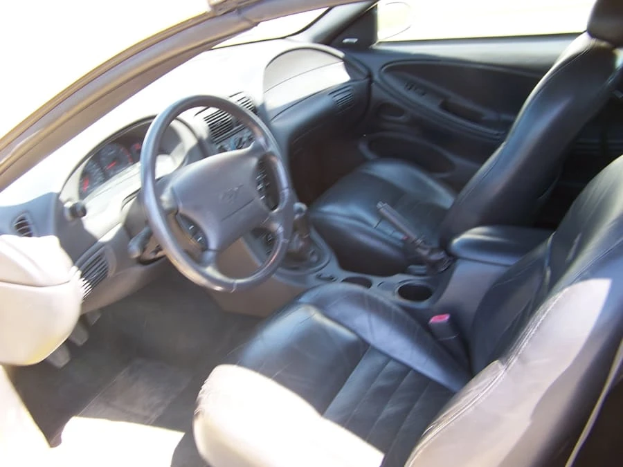 2001 Ford SN95 Mustang - Image 5 of 8