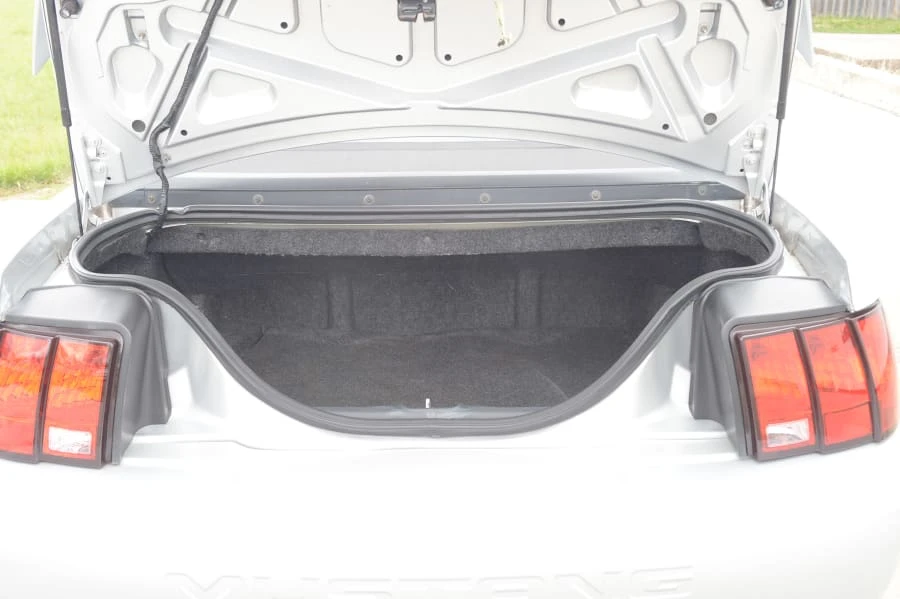 2001 Ford SN95 Mustang - Image 9 of 9