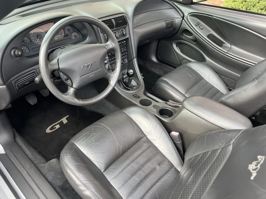 2001 Ford SN95 Mustang - Image 7 of 11
