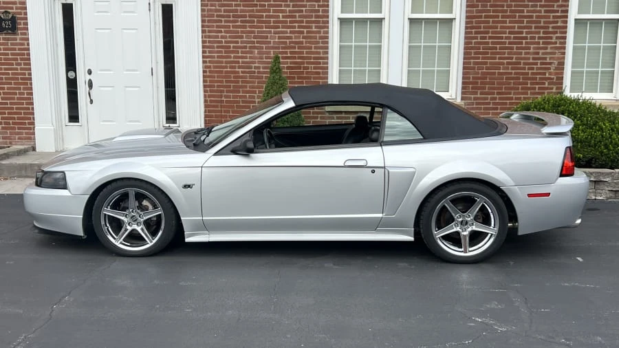 2001 Ford SN95 Mustang - Image 5 of 11