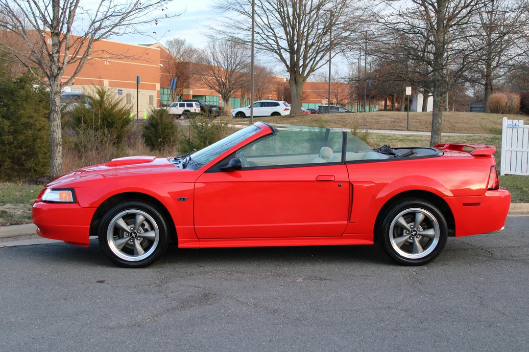 2001 Ford SN95 Mustang - Image 12 of 21