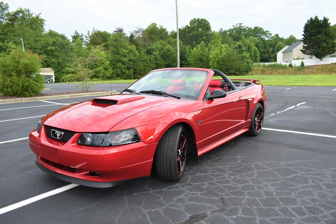 2001 Ford SN95 Mustang - Image 8 of 31