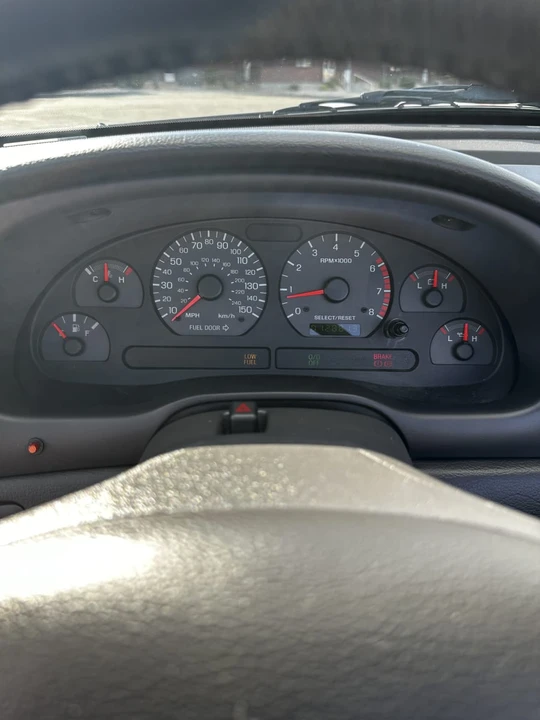 2001 Ford SN95 Mustang - Image 15 of 21