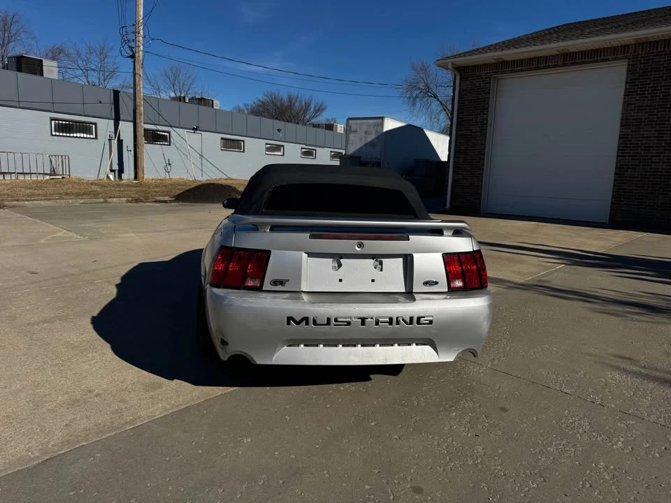 2001 Ford SN95 Mustang - Image 17 of 20