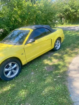 2001 Ford Mustang GT Convertible 2D