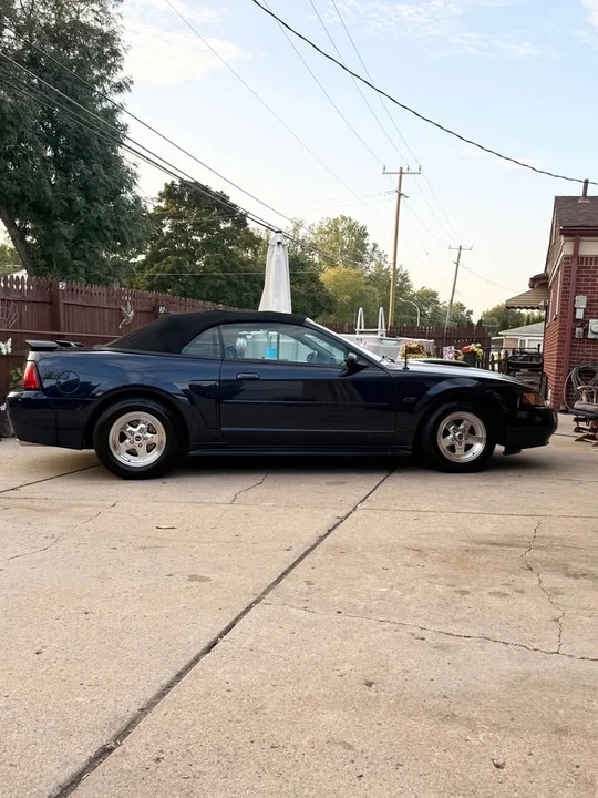2001 Ford SN95 Mustang - Image 9 of 11