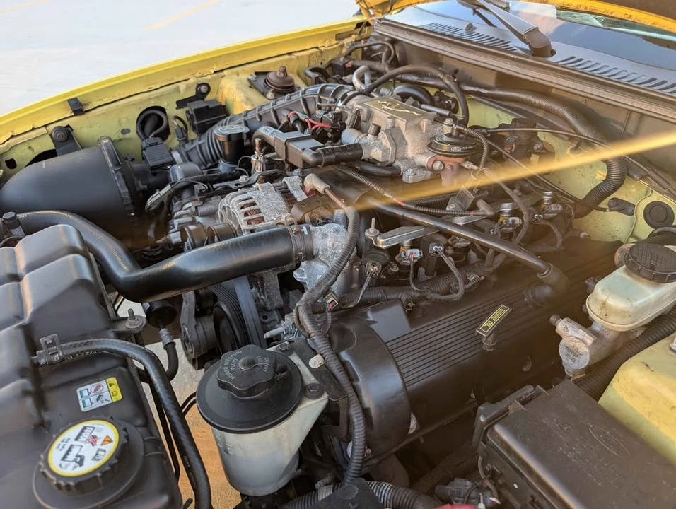 2001 Ford SN95 Mustang - Image 18 of 20