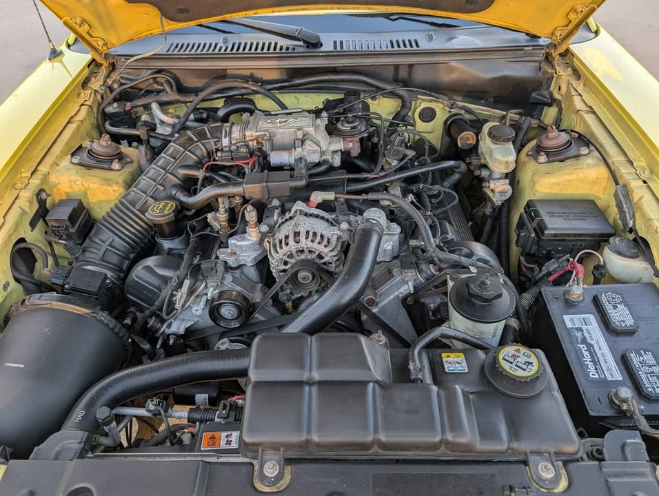 2001 Ford SN95 Mustang - Image 16 of 20