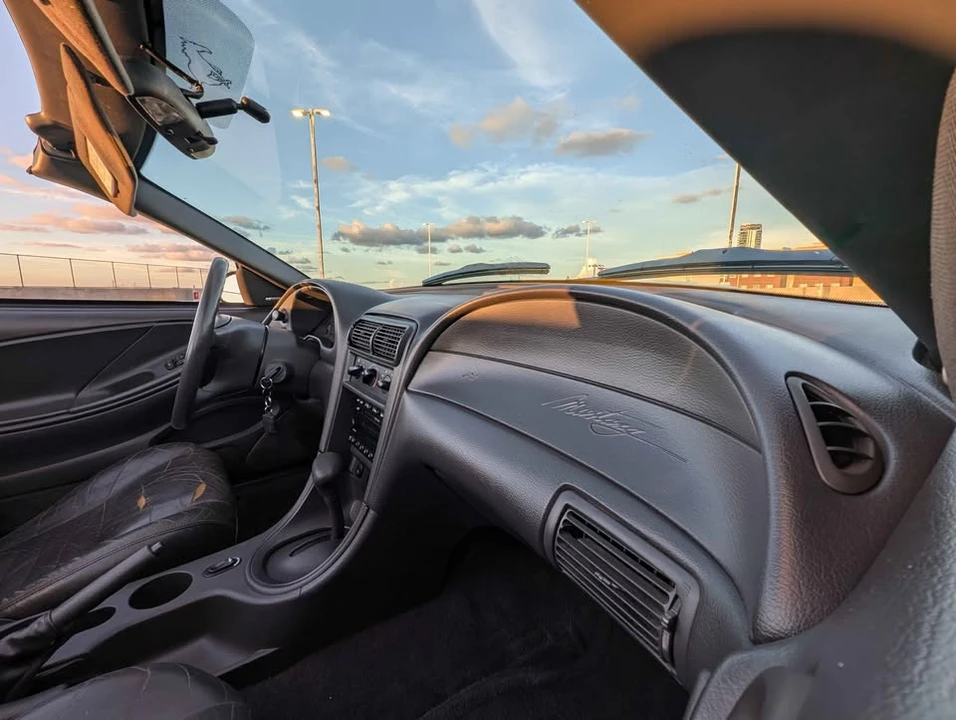 2001 Ford SN95 Mustang - Image 13 of 20