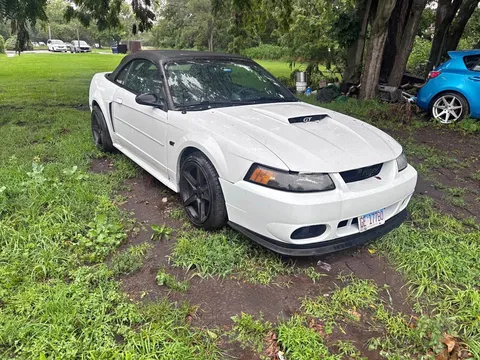 2001 Ford Mustang GT Convertible 2D