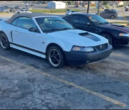 2001 Ford Mustang GT Convertible 2D