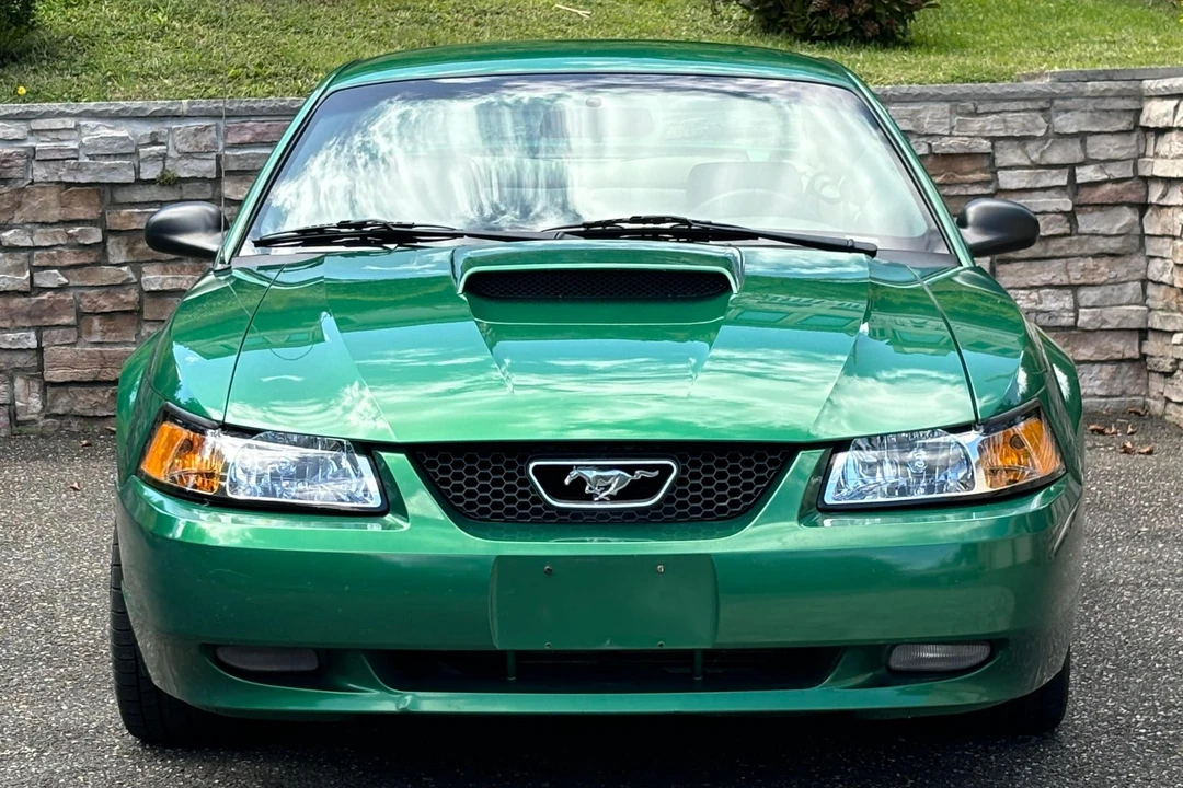2001 Ford SN95 Mustang - Image 2 of 5
