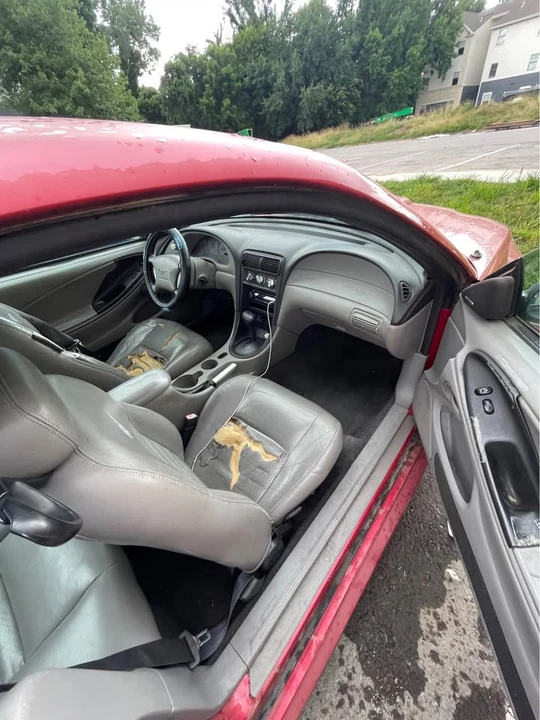 2001 Ford SN95 Mustang - Image 3 of 7