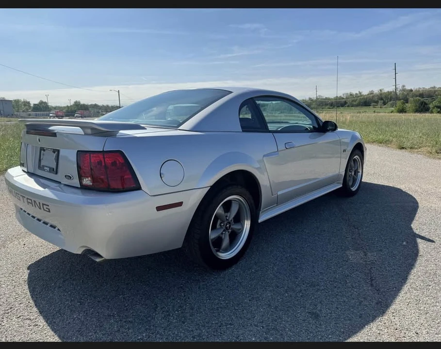 2001 Ford SN95 Mustang - Image 2 of 8