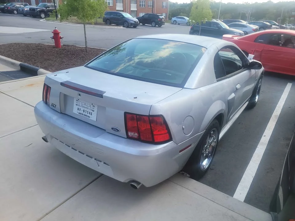 2001 Ford SN95 Mustang - Image 3 of 4