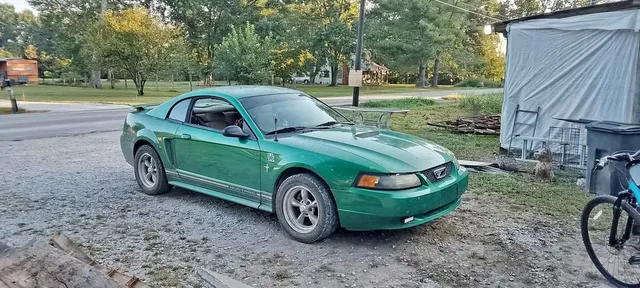 2001 Ford Mustang GT Coupe